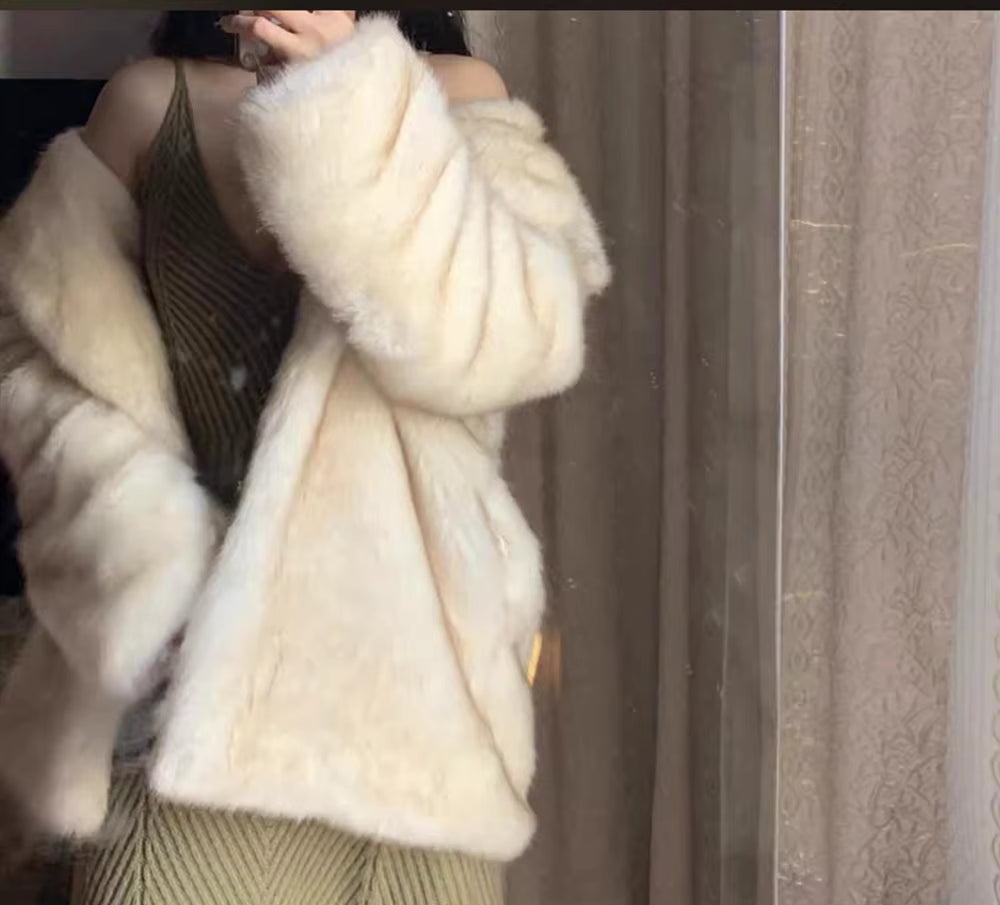 HIGH QUALITY Winter vintage Soft Furry Coat 